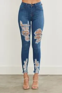 Classic Babe Distress Jeans