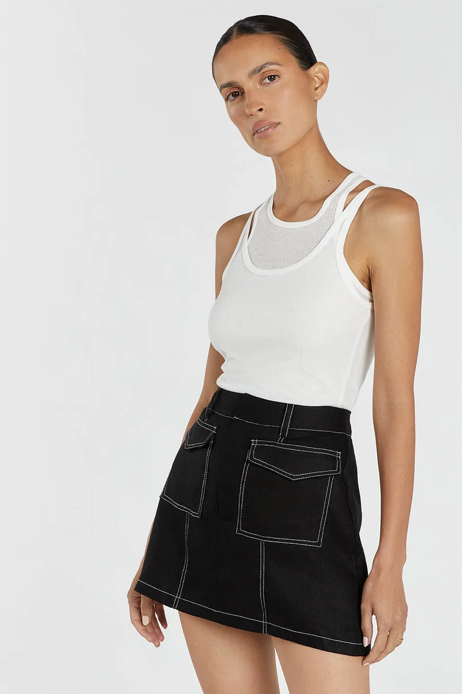 DIMITRA BLACK LINEN CARGO SKORT