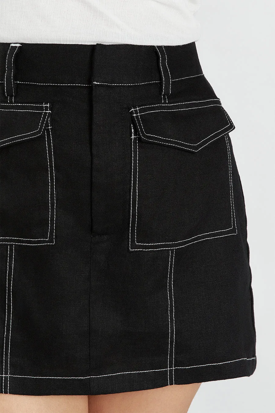 DIMITRA BLACK LINEN CARGO SKORT