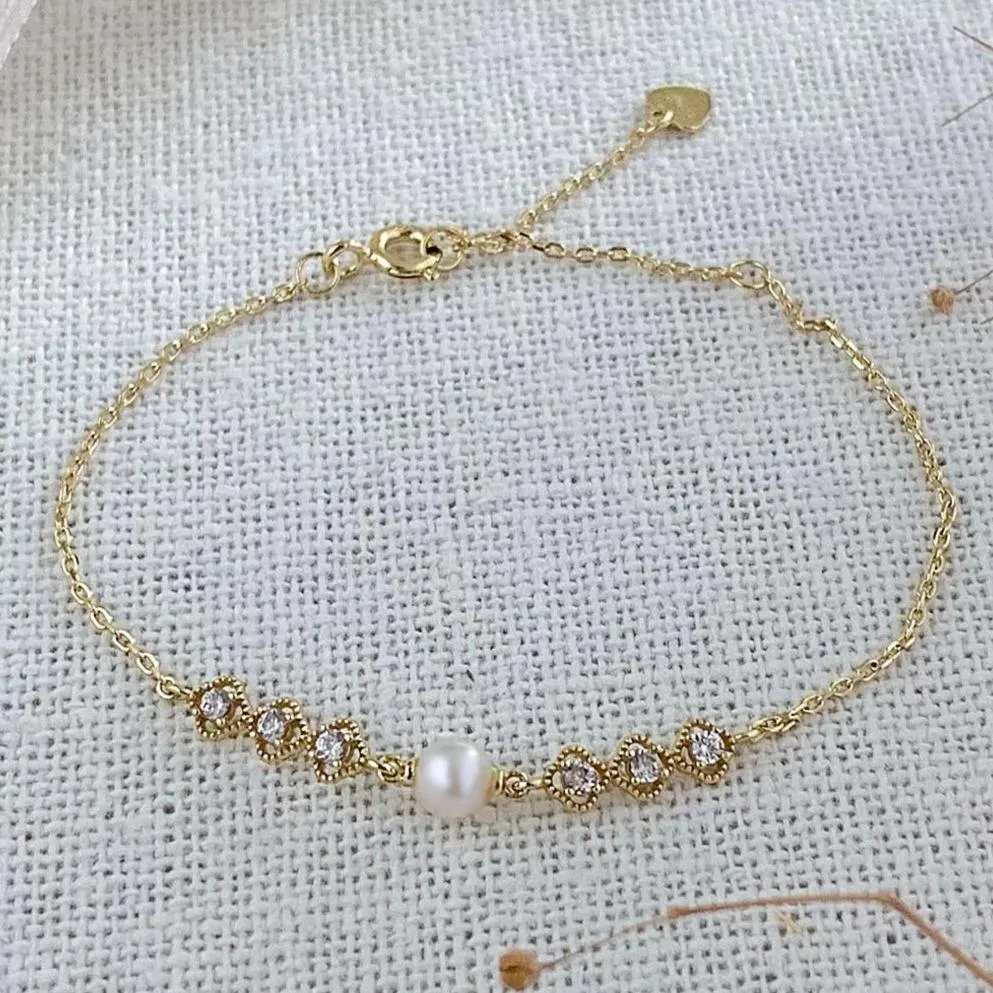 Eden Pearl Bracelet