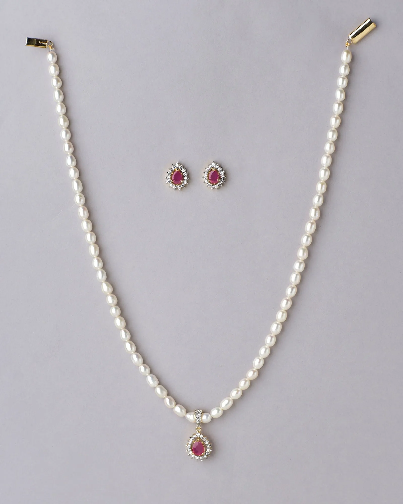 Elegant 1 line Necklace Set