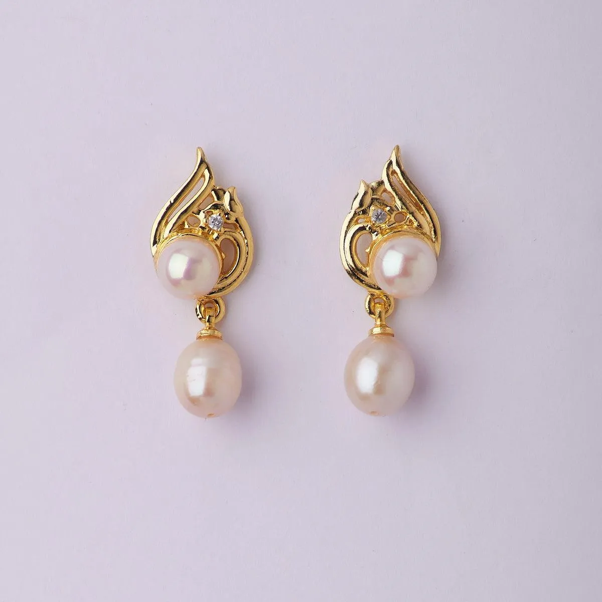 Elegant Hanging Drop Pearl Earring