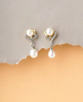 Elegant Pearl Hanging Earring