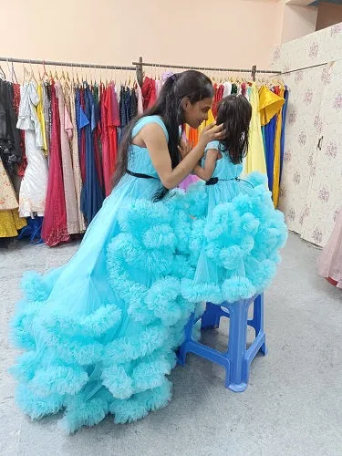 G1648, Ice Blue Ruffled Mother Daughter Shoot Gown, Size (ALL)pp