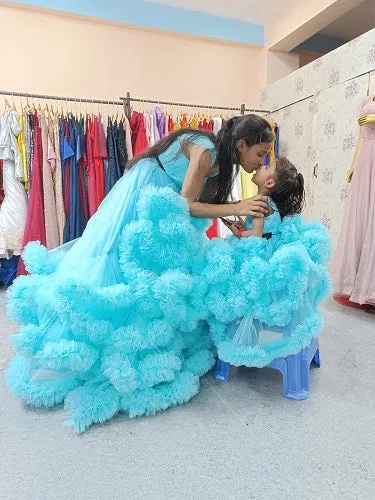 G1648, Ice Blue Ruffled Mother Daughter Shoot Gown, Size (ALL)pp