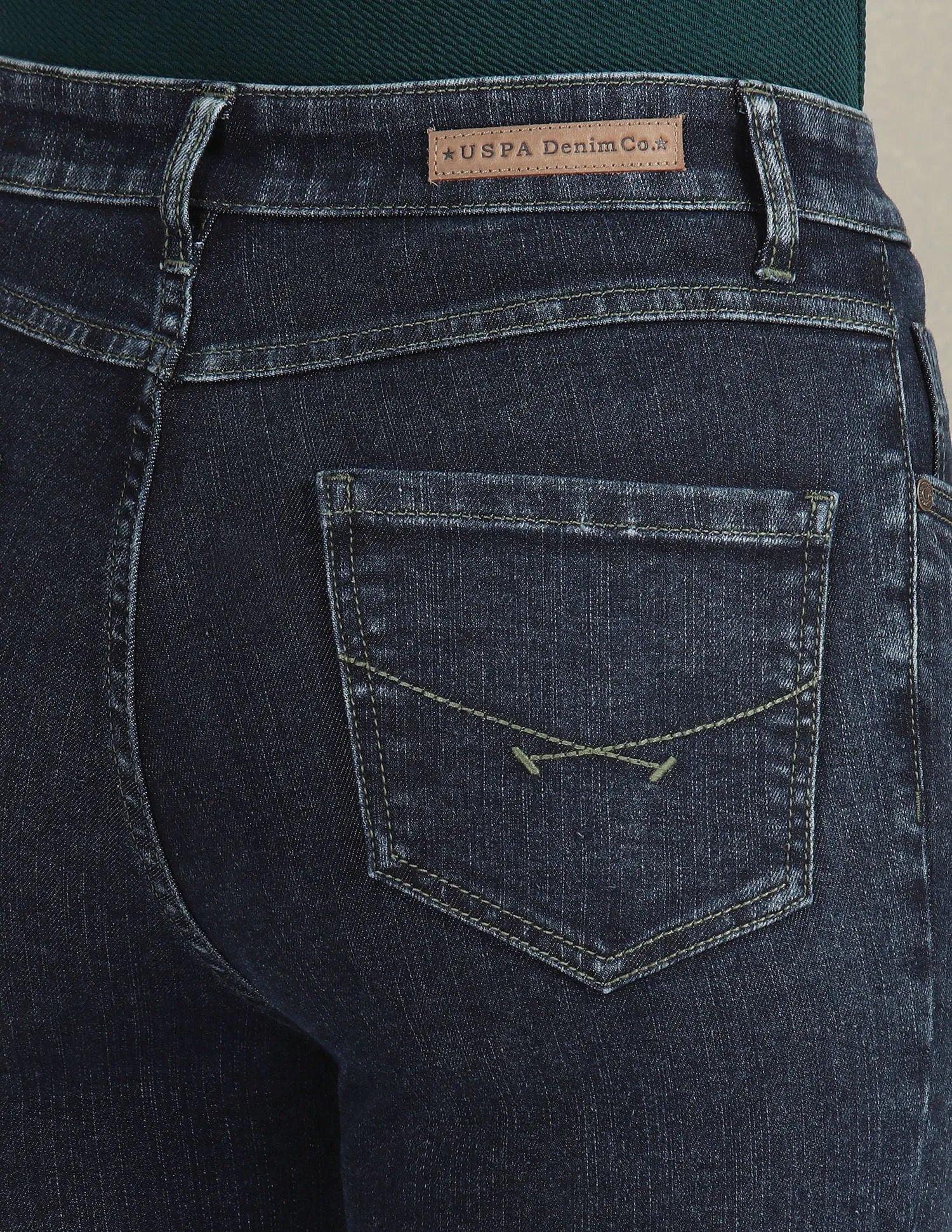 High Rise Rinsed Jeans