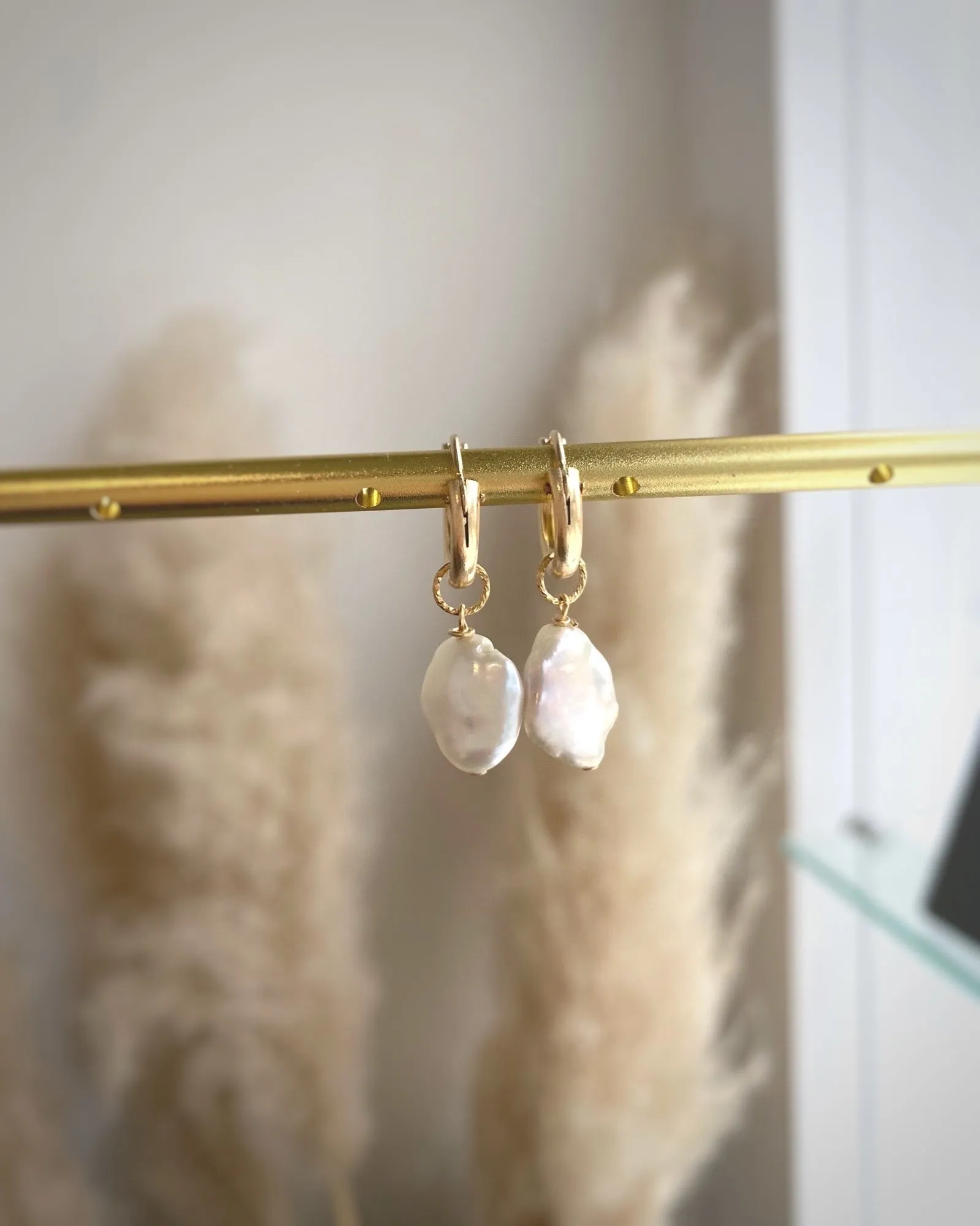 Keshi Pearl Huggie Hoop Earrings