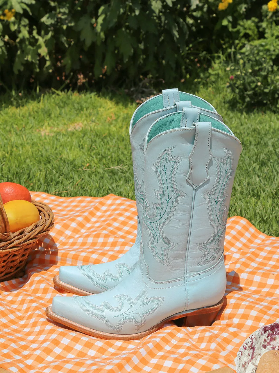 T0174 - TEEN'S BLUE EMBROIDERY SNIP-TOE COWBOY BOOT